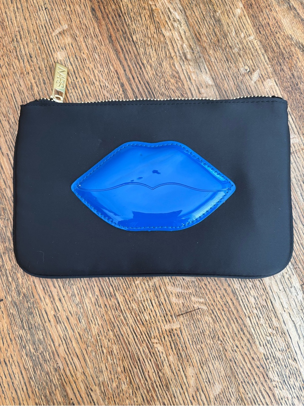 NWOT. NARS Guy Bourdin Black Compact Cosmetic/Makeup Bag “Blue Lips”